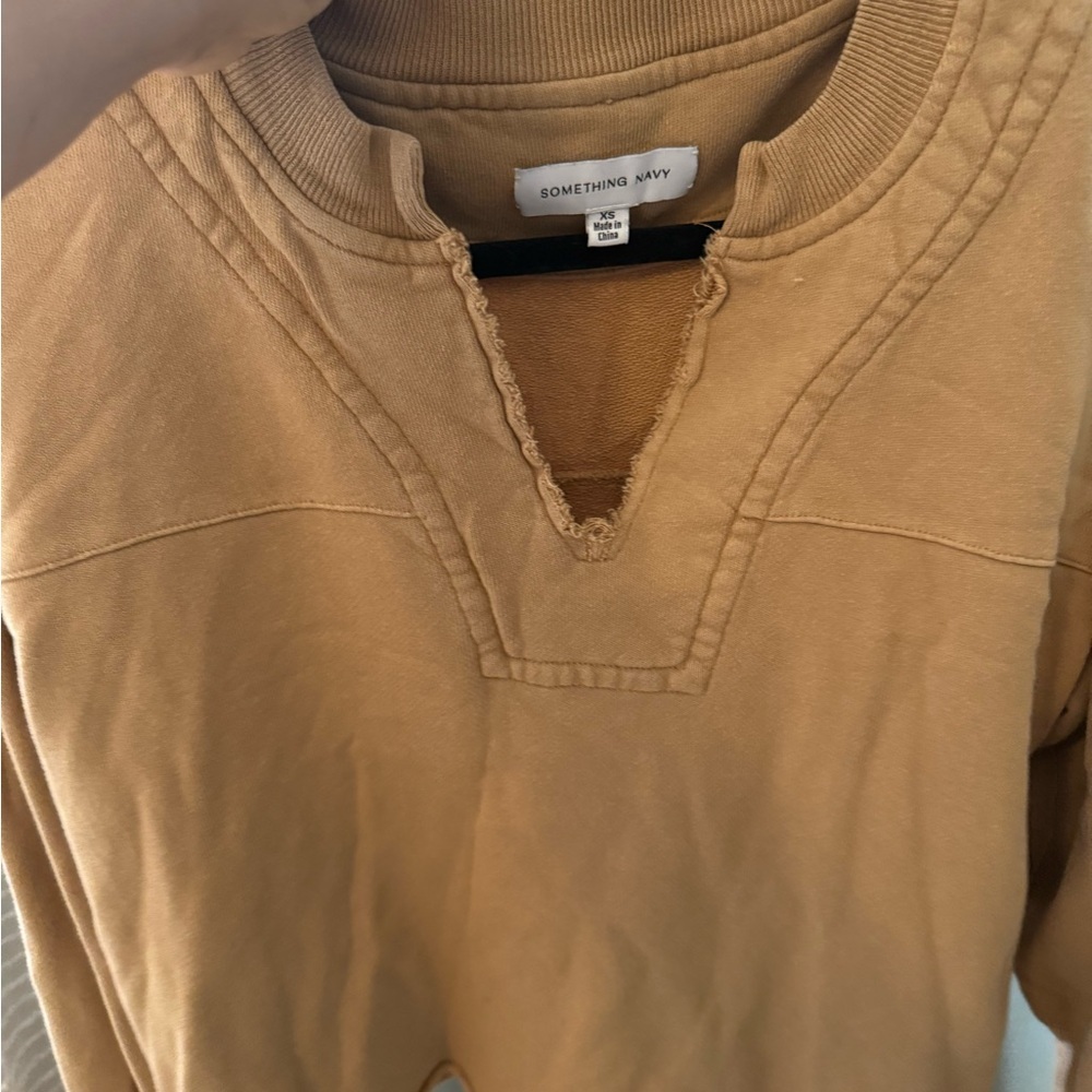 Something Navy Camel Knit Top - Picture 3 of 6